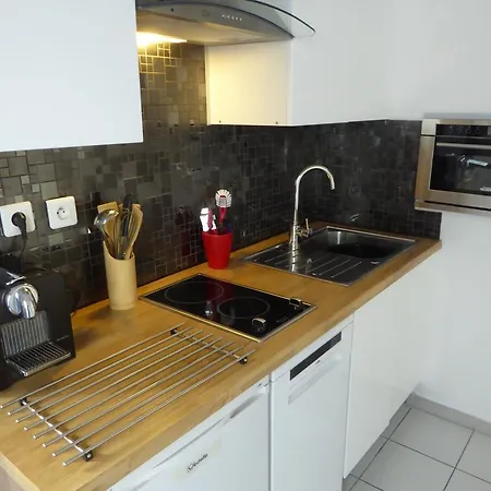 Apartment Les Arceaux